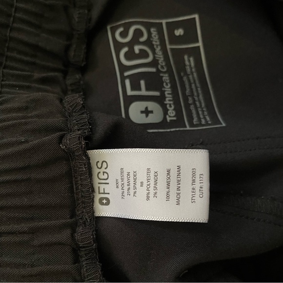 Figs Jogger Scrubs - Picture 2 of 6